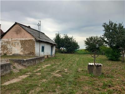 Casa de vanzare in localitatea Botiz.